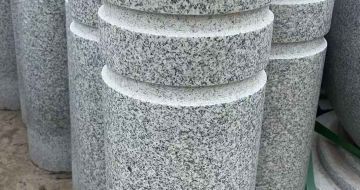 吉林市 芝麻白花岗岩挡车柱、隔离柱多少钱