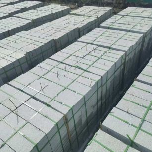 吉林市 芝麻白1.8公分火烧300*600地铺，清仓大甩卖