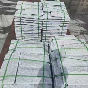 吉林市 芝麻白蘑菇石装车出货