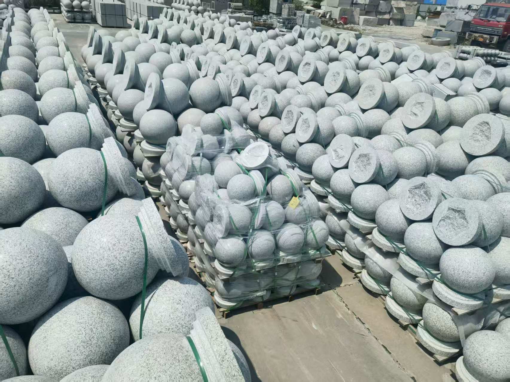 吉林市 花岗岩实心圆球，石球，挡车球，挡车石，车止石，路障石。