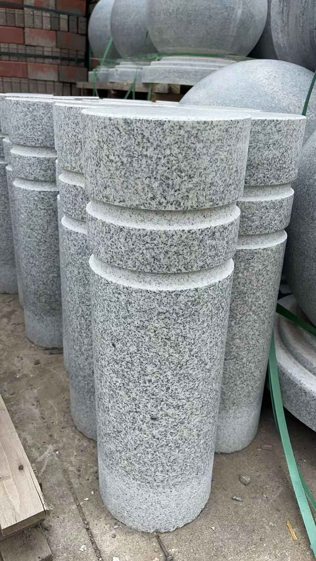 吉林市 芝麻白花岗岩挡车柱、隔离柱多少钱