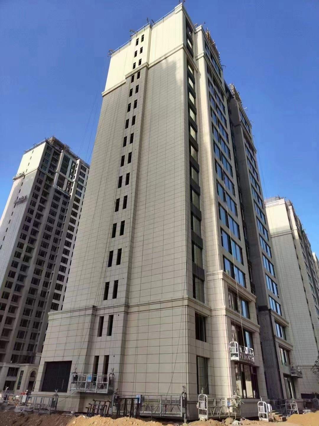 吉林市黄金麻高端小区，外墙干挂
